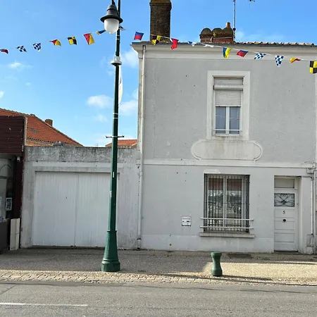 Maison 4 Chambres, 2 Etoiles, Pres Plage, Port De Peche - - Fr-1-197-605 펜션 Les Sables-dʼOlonne